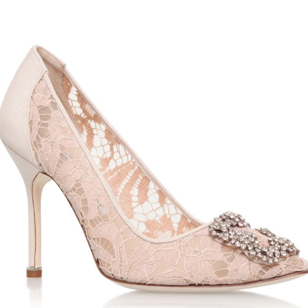 Manolo blahnik nude lace hangisis 105mm